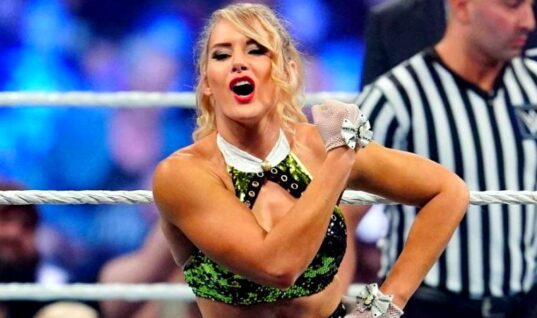Lacey Evans’ Followers Go Wild Over Her Revealing Gingerbread Tease