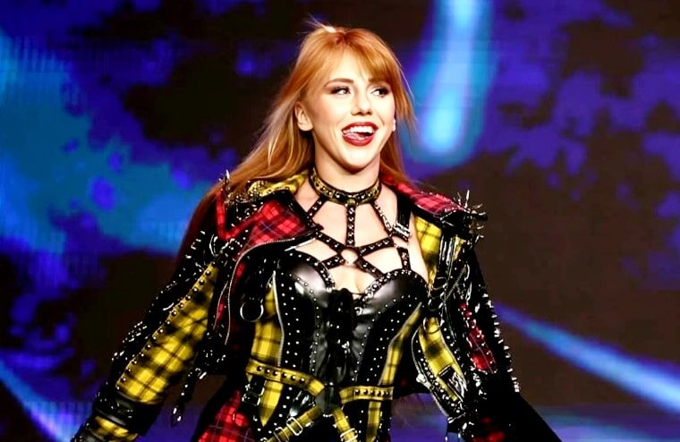 Isla Dawn Wows Fans With Her Latest Selfie