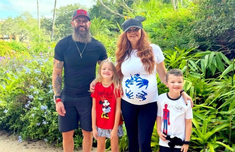 Former WWE Diva Shares Her Family’s Gender Reveal Happiness