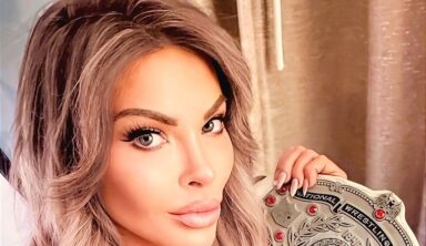 Natalia Markova Poses In Red Lingerie As “Your Early Christmas Present”